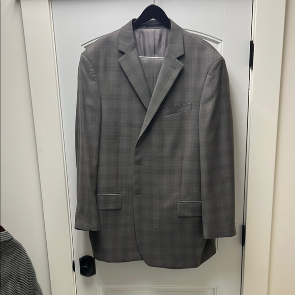 Gray Checkered Men's Blazer - Picture 1 of 3